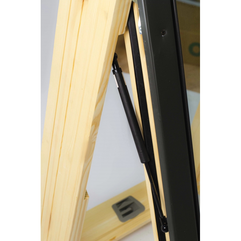 Мансардное окно Fakro FTP-V (CH), однокамерное, 55x98 см, сосна, ручка снизу