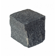 Гранитная брусчатка Габбро, колотая 100х100х100 мм