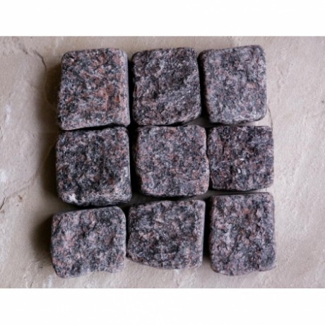 Гранитная брусчатка Дымово галтованная 100x100x50 мм