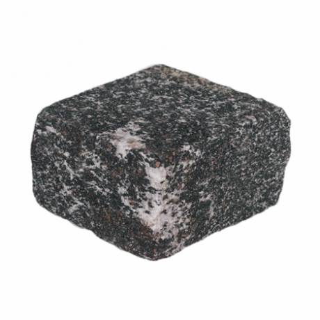 Гранитная брусчатка Гранатовый амфиболит, пилено-колотая 100х100х80 мм